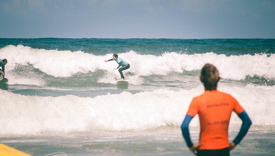 Curso de Surf Privado en Lourinhã a partir de 5 años para todos los niveles.