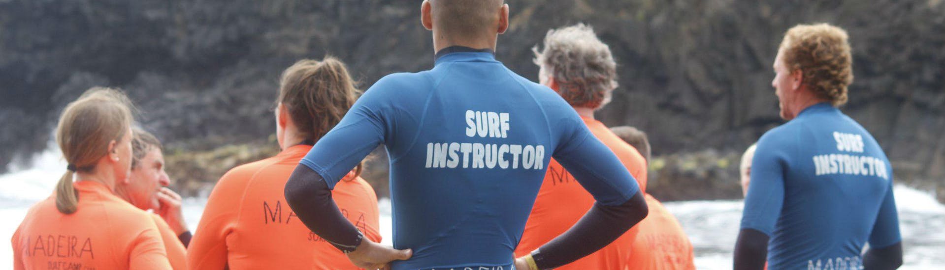 Lezioni di surf da 7 anni per tutti i livelli.
