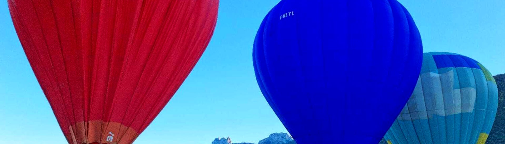 Avant le décollage lors du vol en montgolfière au-dessus du lac d'Annecy avec Aero Mountains Annecy.