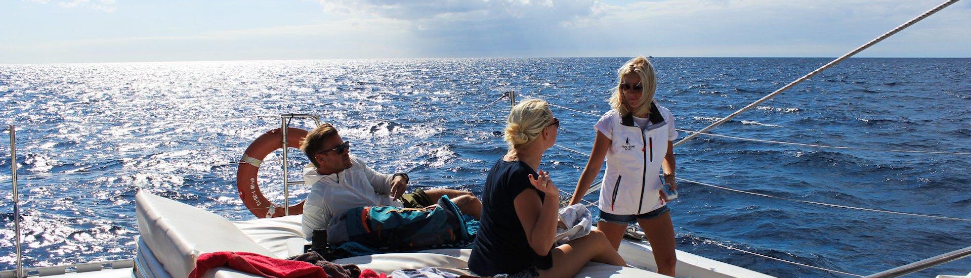 Gita privata in catamarano da Puerto Rico de Gran Canaria  e bagno in mare.