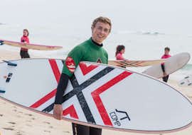 Curso de Surf en Esmoriz a partir de 12 años para principiantes con Surfivor Surf Camp Esmoriz Curso de Surf en Esmoriz a partir de 12 años para principiantes con Surfivor Surf Camp Esmoriz.