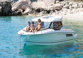 Private Boat Trip to Brač and Hvar from Makarska with Sumartin Rent People enjoying the Private Boat Trip to Brač and Hvar from Makarska with Sumartin Rent.