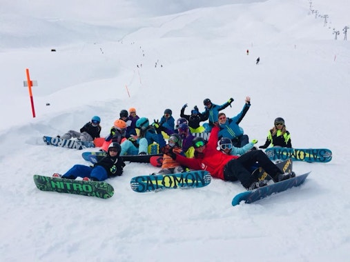Wengen - Snowboarding Lessons (from 8 y.) for Beginners