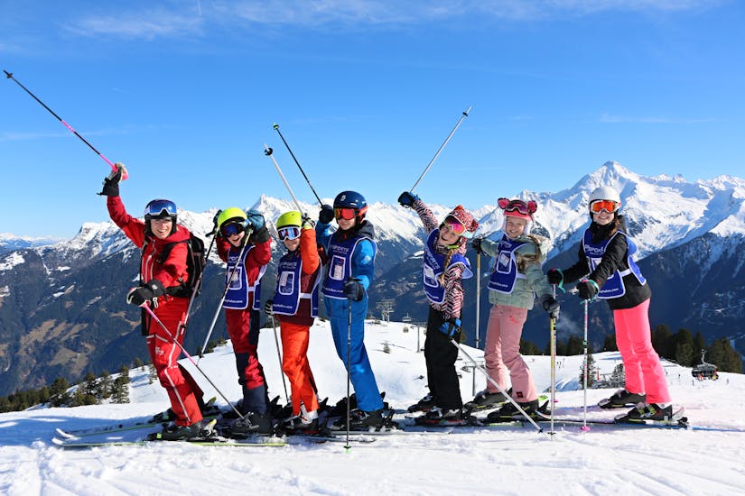 Skilessen voor kinderen (5-14 j.) voor Skiërs met Ervaring met Skischool Snowsports Mayrhofen.