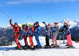 Clases de esquí para niños a partir de 5 años con experiencia con Ski School Snowsports Mayrhofen.