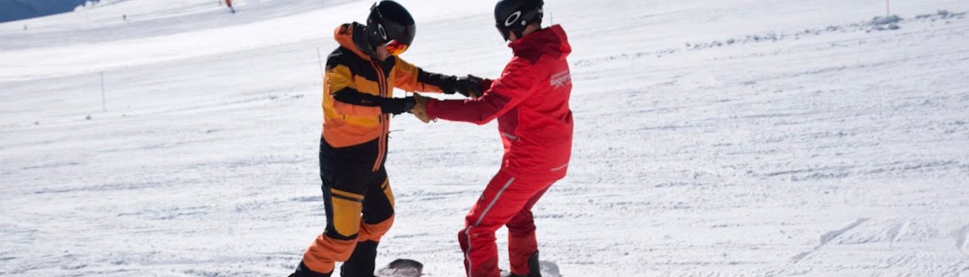 Snowboardles voor Kinderen & Volwassenen (vanaf 8j.) - First Timer met Skischool Snowsports Mayrhofen.