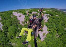 Parapente biplaza panorámico en Bjelopolje (a partir de 14 años) - Parque nacional de los Lagos de Plitvice con Sky Riders Paragliding Croatia Parapente biplaza panorámico en Bjelopolje (a partir de 14 años) - Parque nacional de los Lagos de Plitvice con Sky Riders Paragliding Croatia.