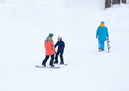 Oberammergau - Snowboarding Lessons for Kids (4-14 y.) - Afternoon