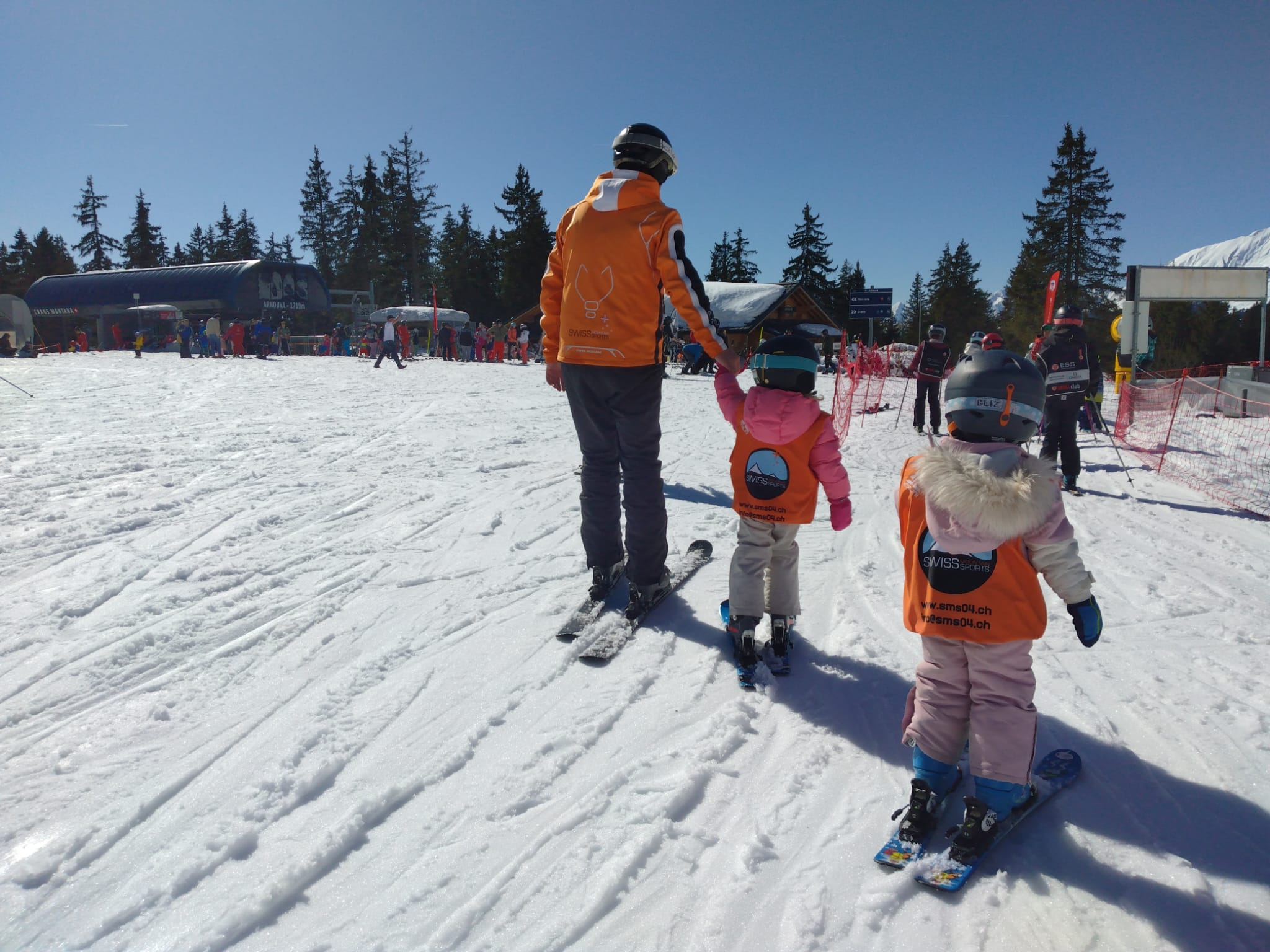 Kids Ski Lessons (3-6 y.) - Max 5 per group - Montana.