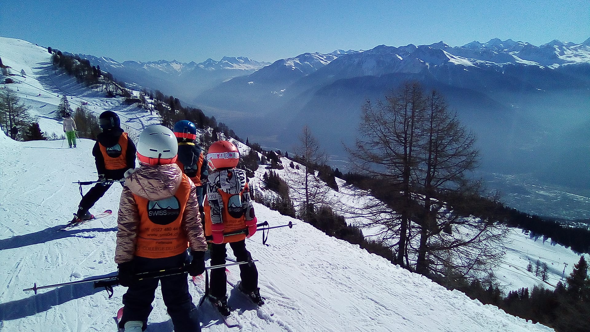 Kids Ski Lessons (3-6 y.) for Skiers with Experience - Max 5 per group - Crans.