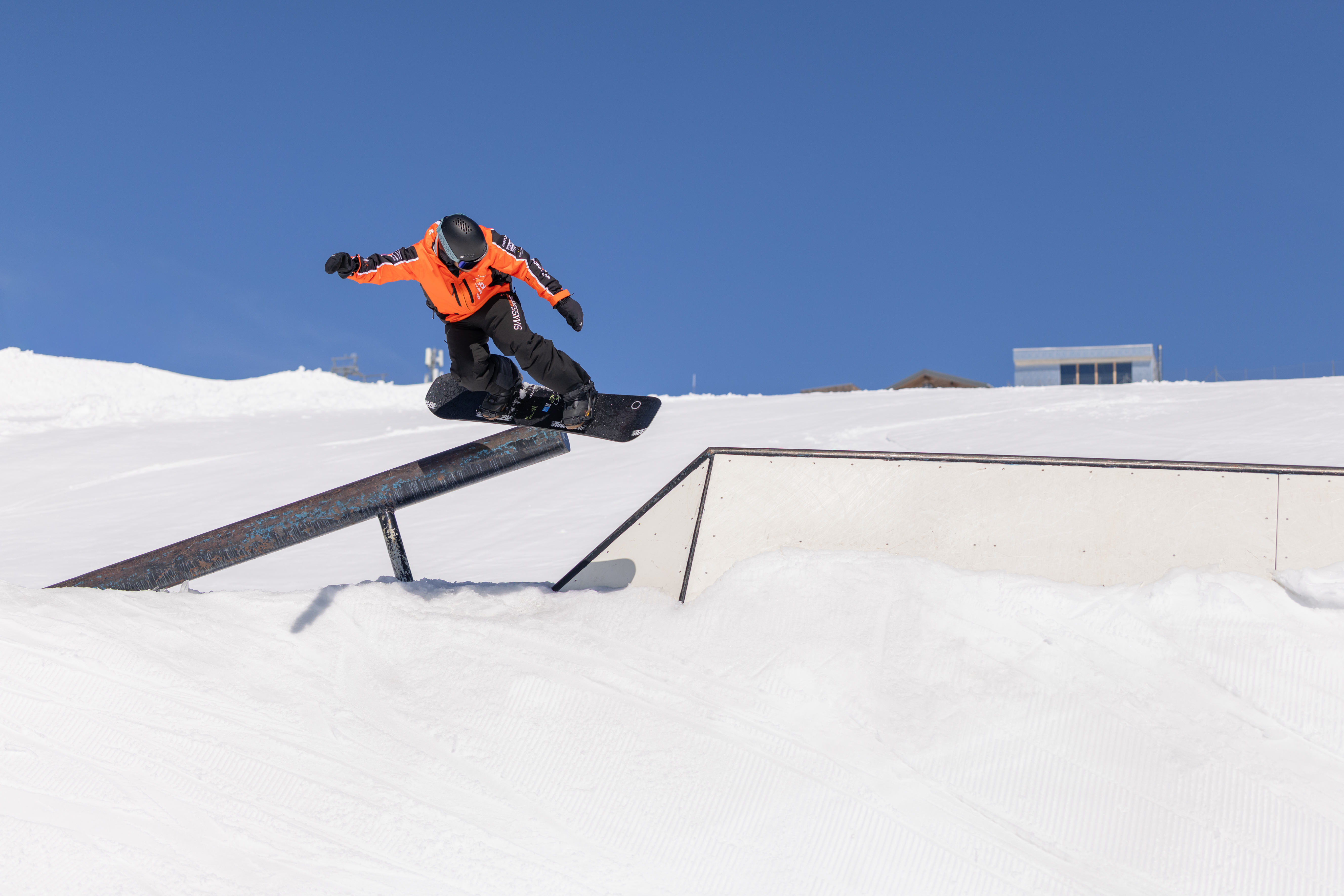 Cours de snowboard Enfants (6-15 ans) avec Experience - Max 5 - Crans.