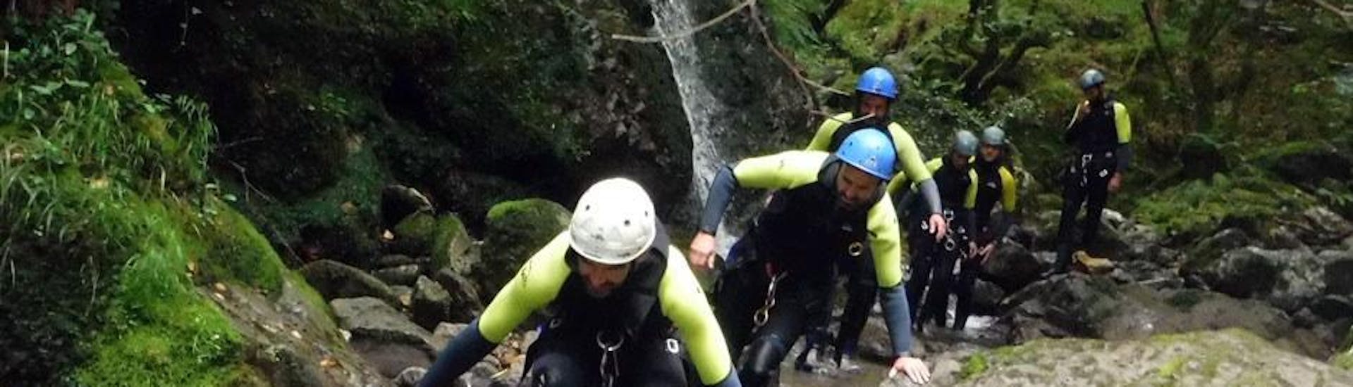 Participants Vallegon canyoning in Asturias during an activity provided by Rana Sella Arriondas.