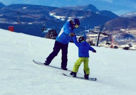 Lezioni private di snowboard per tutte le età e livelli con Scuola Sci Cermis Cavalese.