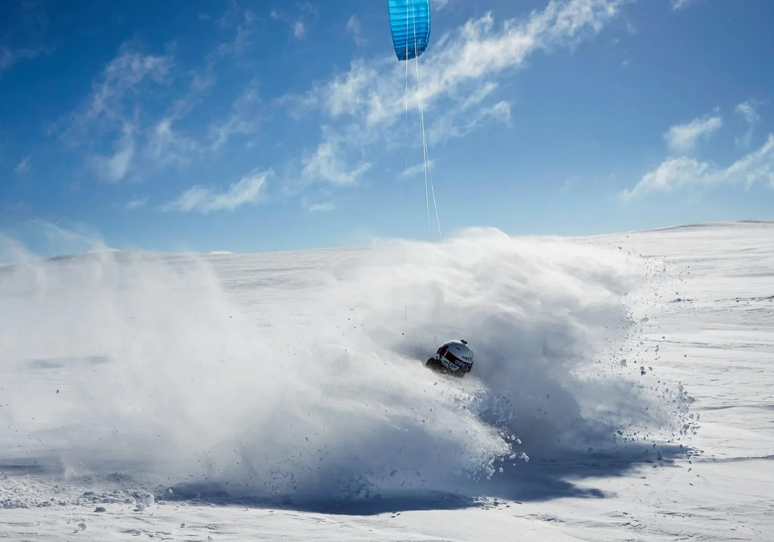 Lezioni private di Snowkite con Sports Paradise - Snowkite Silvaplana Lezioni private di Snowkite con Sports Paradise - Snowkite Silvaplana.