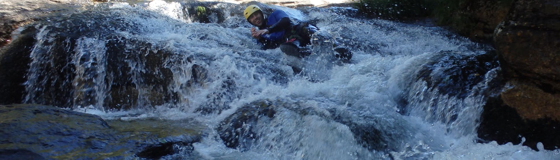 Canyoning in Río Almofrei for Families & Friends.