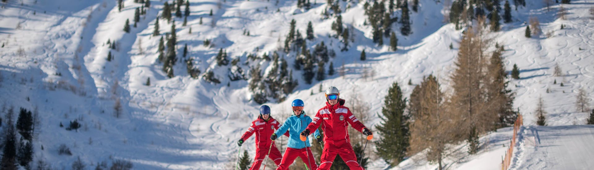 Skileraar met kinderen bij Speikboden - Campo Tures (Sand in Taufers) tijdens een van de privé skilessen voor kinderen van alle niveaus.