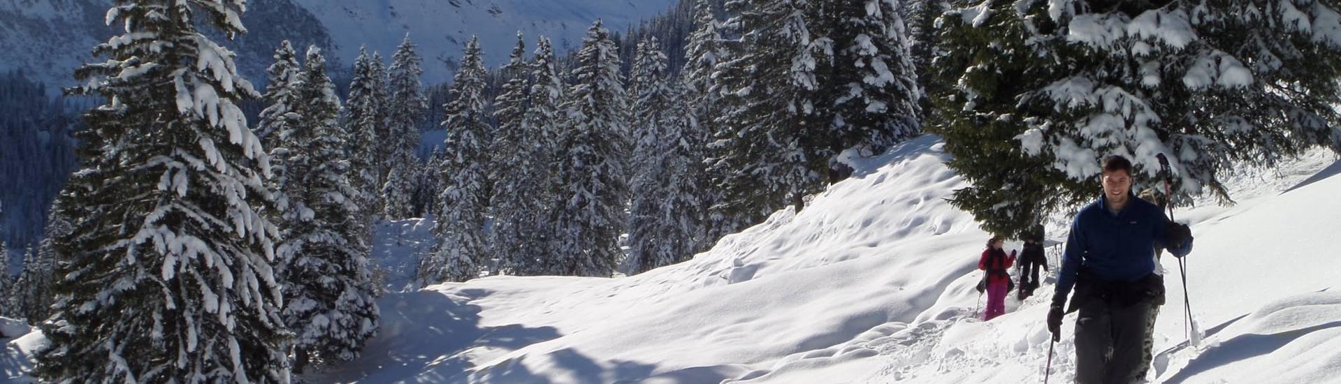 snowshoeing-tours-outdoor-interlaken7