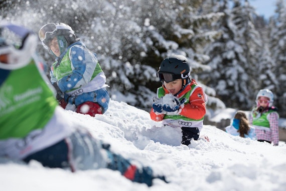 Kids Ski Lessons (2-4 years) for First Timer