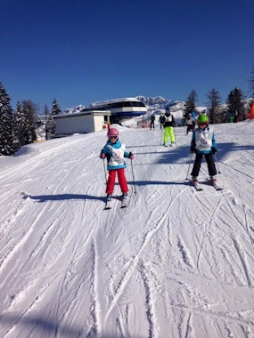 Pinzolo - Kids Ski Lessons (3-5 y.) for Beginners - Holidays