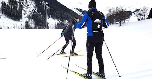 Lezioni private di sci di fondo a partire da 4 anni per principianti con Skischule MONNTAINS Sedrun-Disentis Lezioni private di sci di fondo a partire da 4 anni per principianti con Skischule MONNTAINS Sedrun-Disentis.