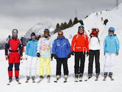 A adult ski lesson for all levels takes places in Cerler with Escuela Española de Esquí y Snowboard de Cerler.