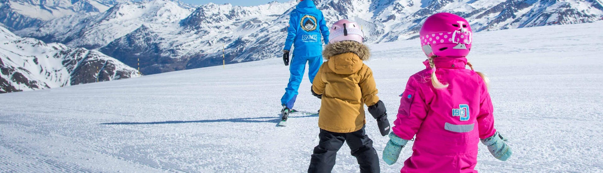 Lezioni private di sci per bambini a partire da 8 anni per tutti i livelli.