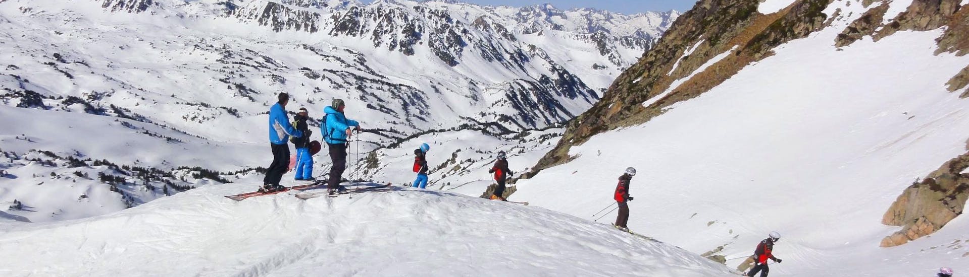 Kids are skiing from the top of the slopes during their Kids Ski Lessons (5-15 years) - Experienced with the ski school ESI Ecoloski Barèges.
