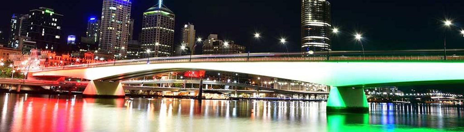 Kayaking in Brisbane - Nighttime.