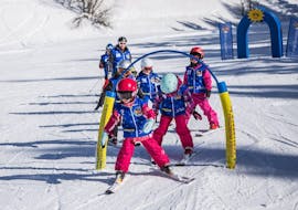 Kids Ski Lessons (4-6 y.) for Beginners with Scuola di Sci e Snowboard Alpe Cimbra