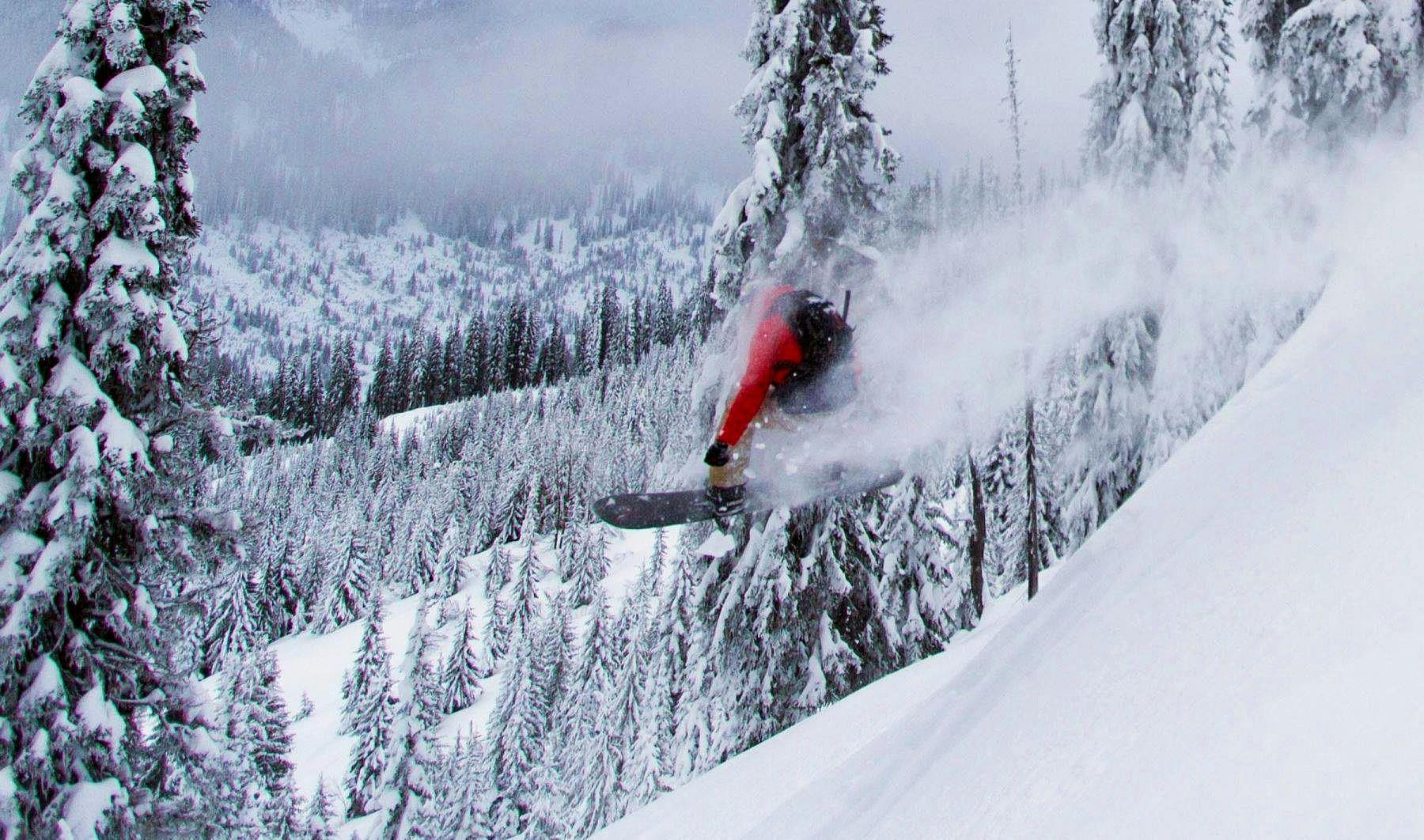 Snowboarding Lessons (from 8 y.) for All Levels from Moonshot Ski School La Bresse.