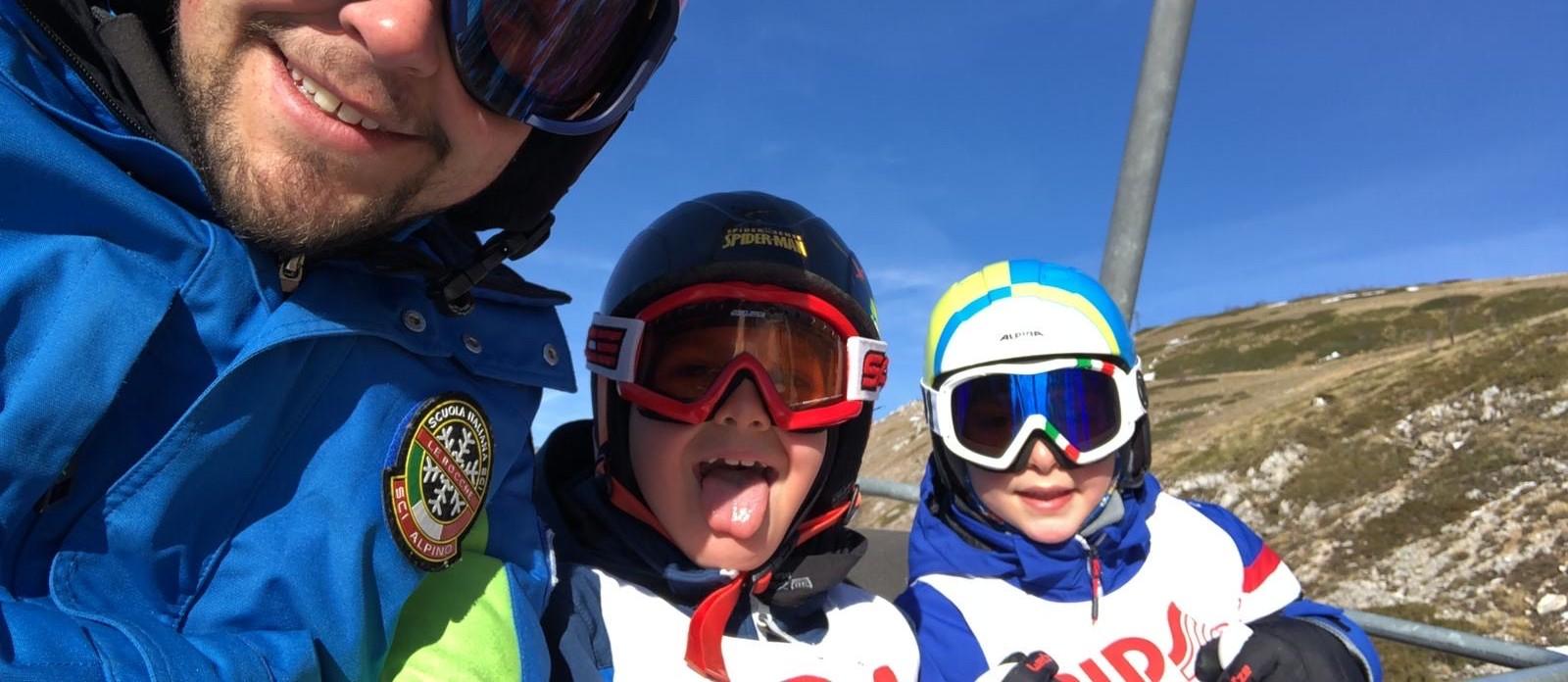 kids-ski-lessons-5-14-years-all-levels-scuola-sci-le-rocche-hero
