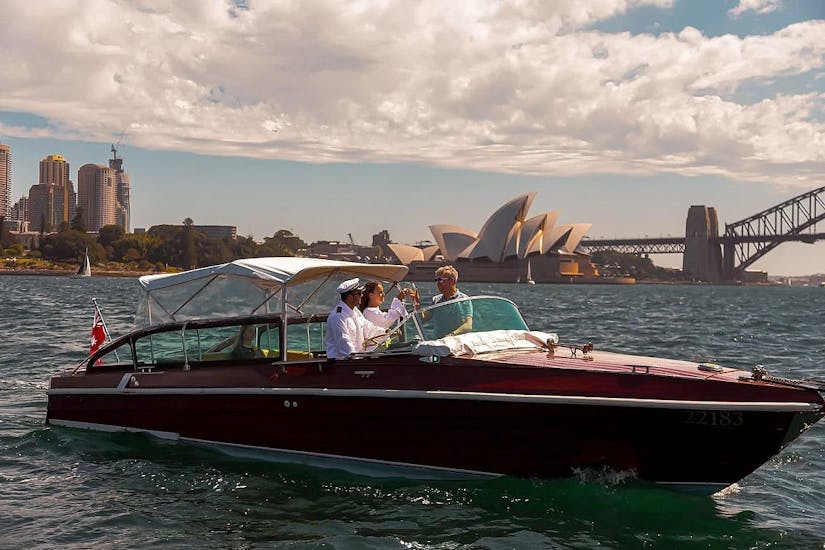 Gita privata in barca a Sydney Harbour con visita turistica.