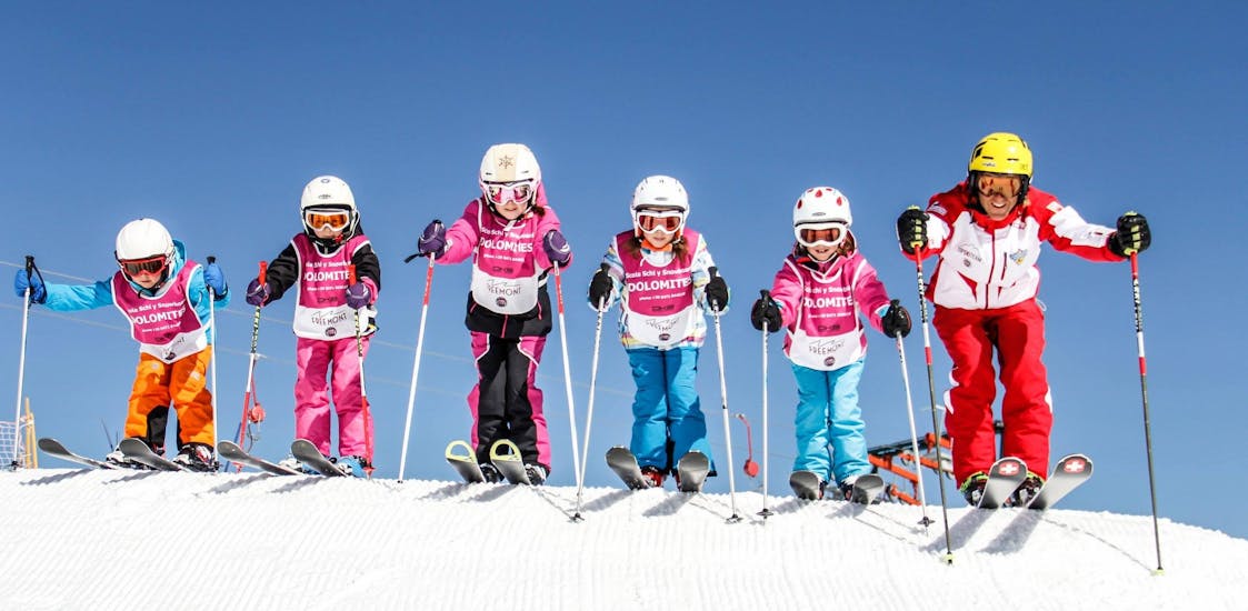 Kids ready to start in La Villa for one of the Kids Ski Lessons (4-12 y.) for First Timers - Holidays.