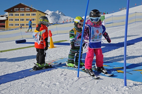 Private Ski Lessons for Bambinis (for 4-5 y.)