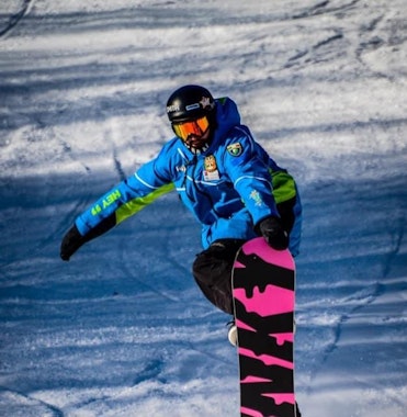 Private Snowboarding Lessons for Kids & Adults with Experience