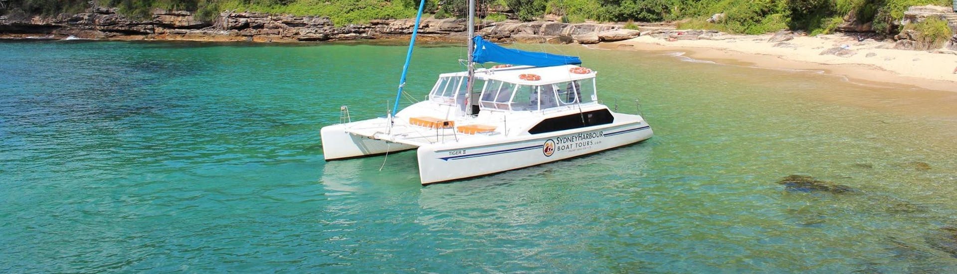 Privé boottocht naar Sydney Harbour met toeristische attracties.