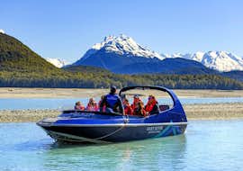 Boottocht van Glenorchy met toeristische attracties met Dart River Adventures Queenstown Boottocht van Glenorchy met toeristische attracties met Dart River Adventures Queenstown.