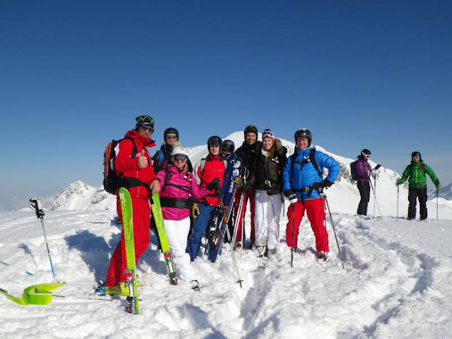 Off-Piste Skiing Lessons for All Levels