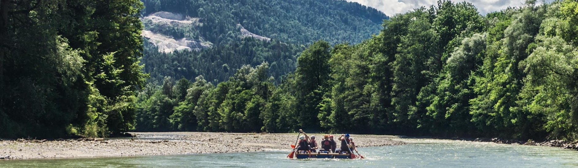 group rafting during a bachelor event hosted by Outdoor Center Baumgarten.