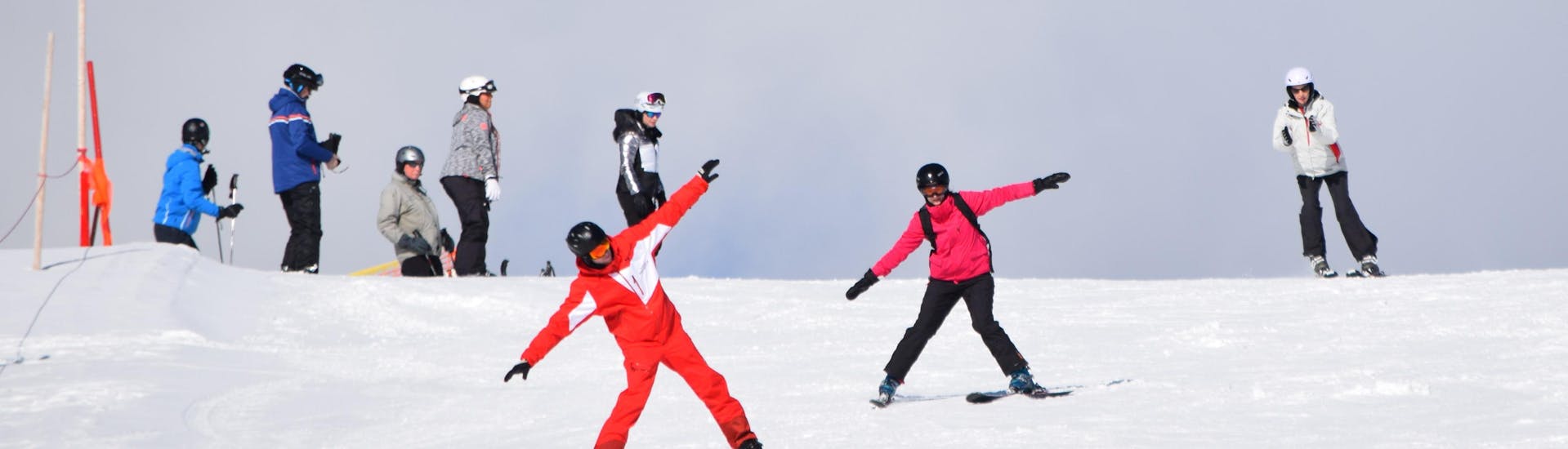 Teen &amp; Adult Ski Lessons for First Timers &amp; Beginners with Ski School Snowsports Westendorf - Hero image