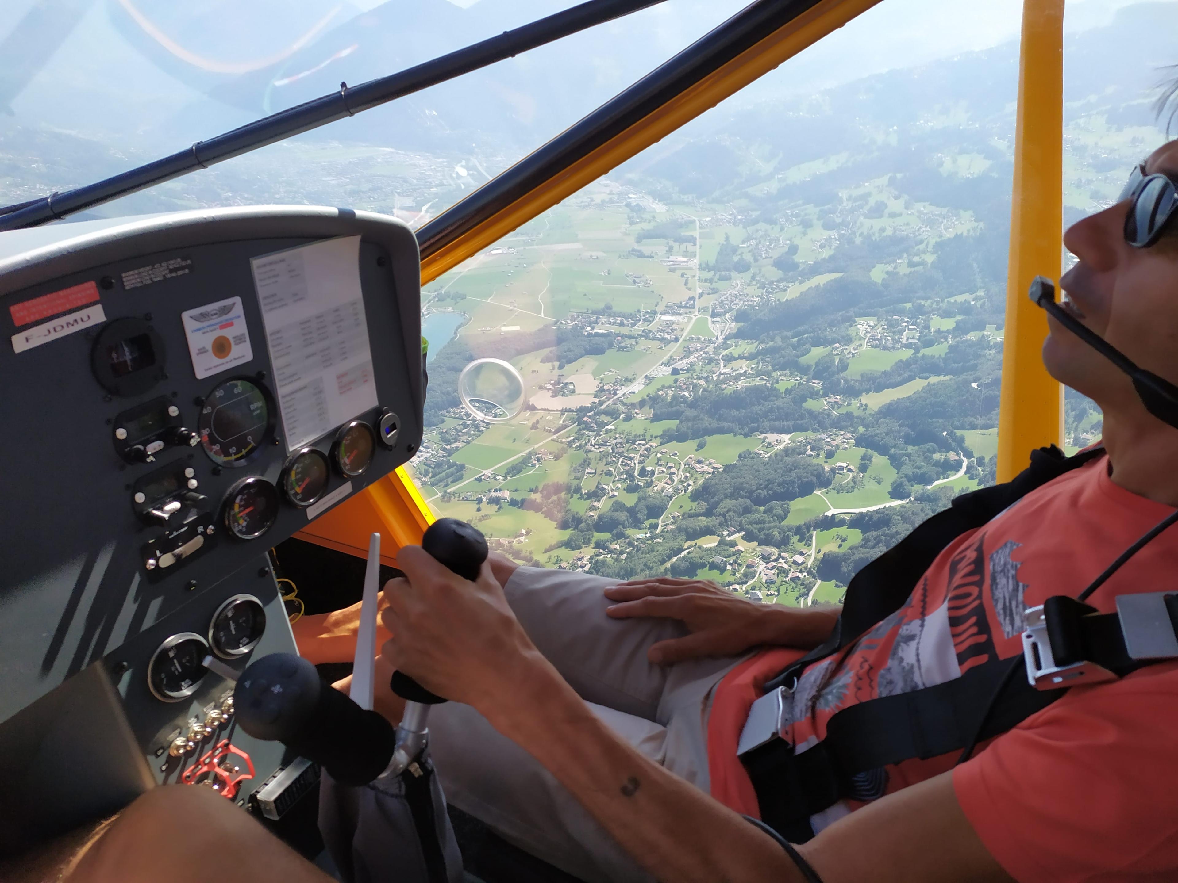 ultralight-aircraft-flight-chamonix-valley-air-sports-chamonix-4