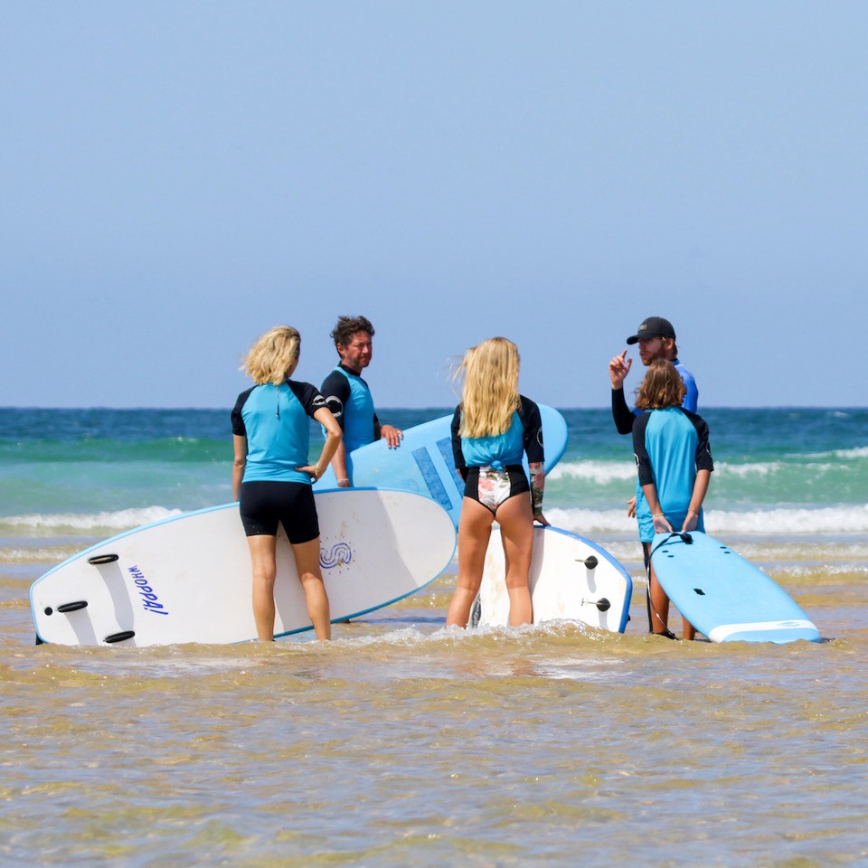 ▷ Cours de surf (dès 12 ans) sur la plage des Culs Nus à partir de 38 € -  CheckYeti