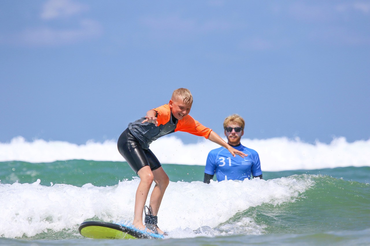 ▷ Cours de Surf Plage des Culs Nus : 3 Offres aux Meilleurs Prix 2024 -  CheckYeti