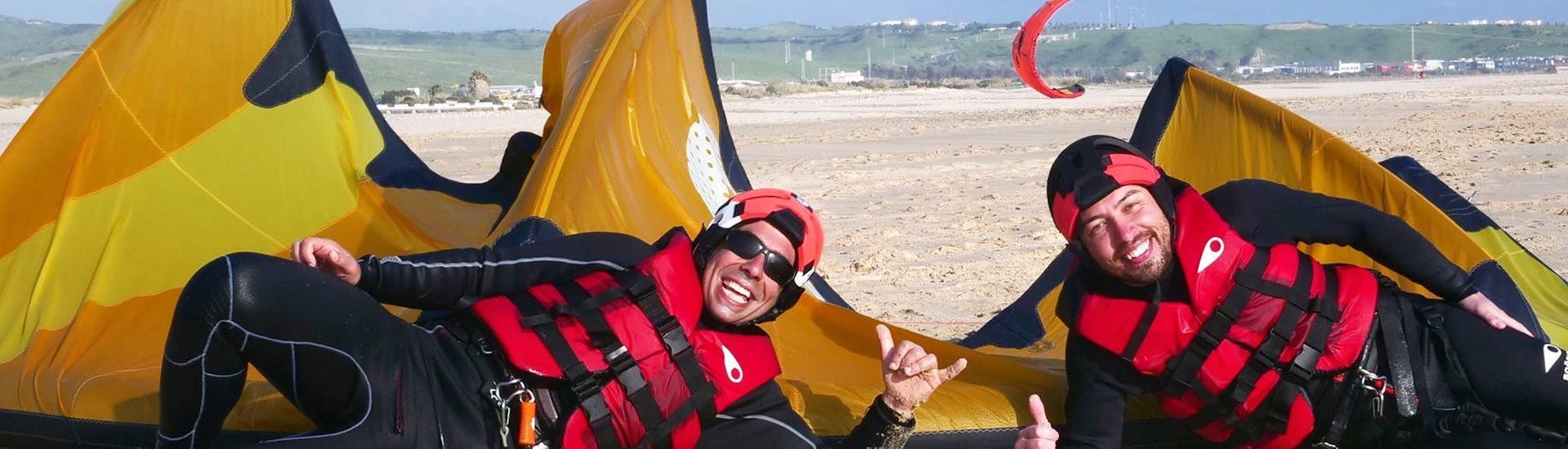 Lezioni private di kitesurf a Tarifa da 14 anni.