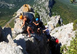Vía Ferrata avanzado en Saint-Paul-de-Fenouillet con Extérieur Nature Pyrenees Vía Ferrata avanzado en Saint-Paul-de-Fenouillet con Extérieur Nature Pyrenees.