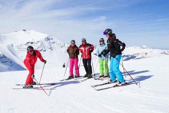 Adult Ski Lessons + Ski Hire Package for All Levels