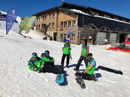 Sierra Nevada - Adult Snowboarding Lessons for Advanced Snowboarders