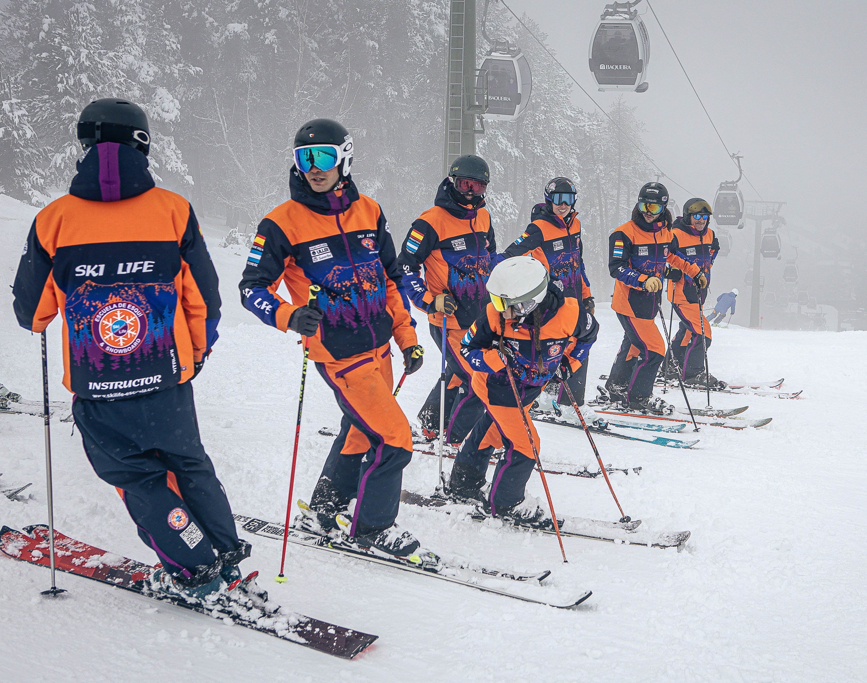 Cours de ski Adultes pour Tous niveaux avec Ski Life Escuela de Esquí Baqueira.