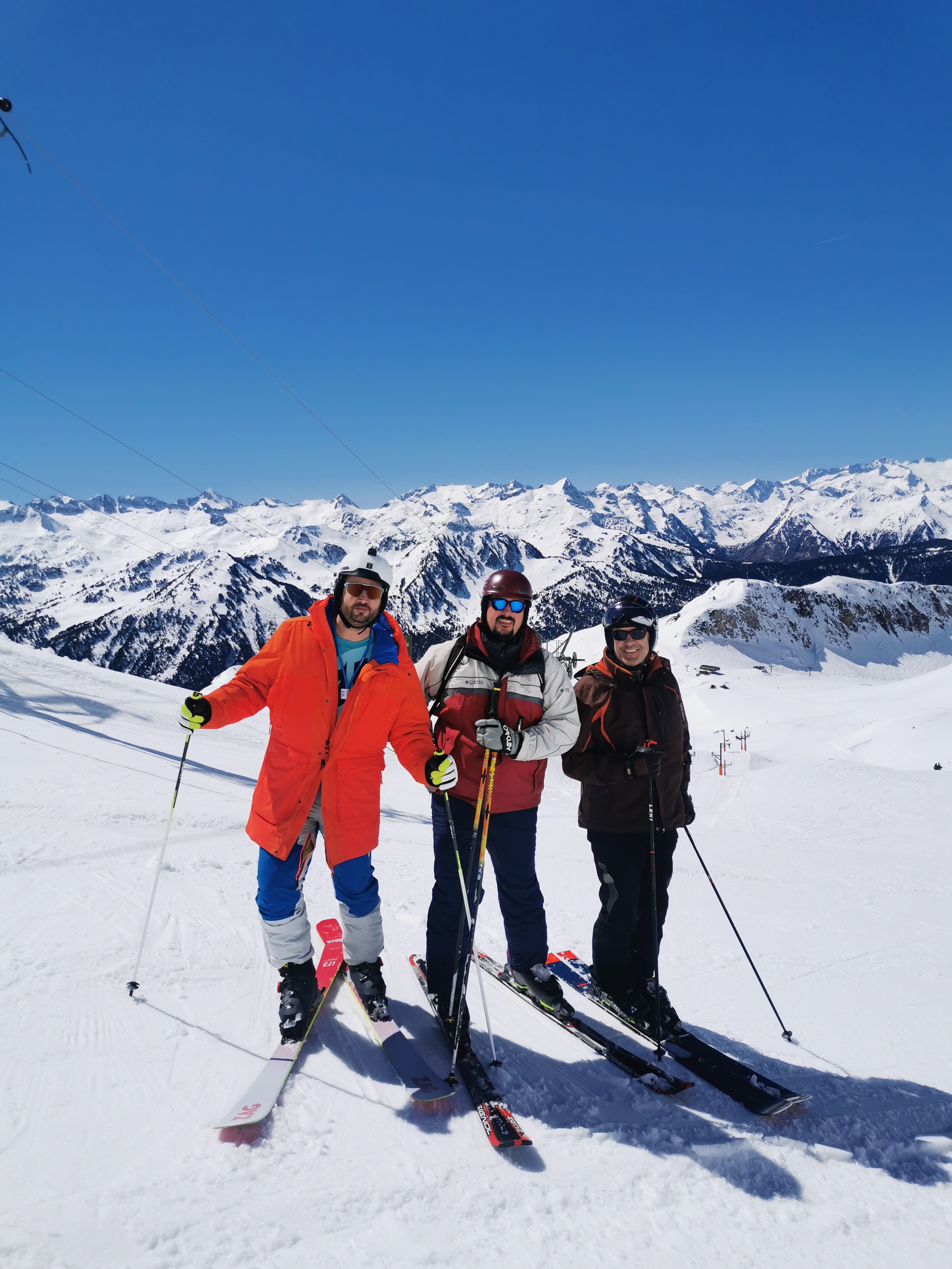 Private Ski Lessons for Adults of All Levels from Ski Life Escuela de Esquí Baqueira.