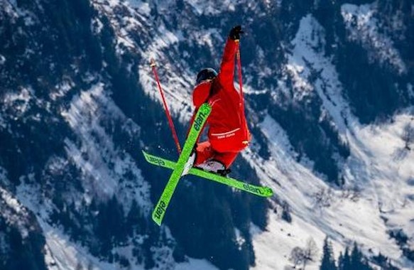 Freestyle Ski & Snowboarding Lessons for Advanced Skiers